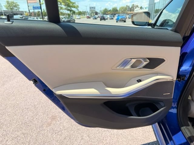 Used 2022 BMW M340i xDrive w/ Premium Package AWD/4WD image 7