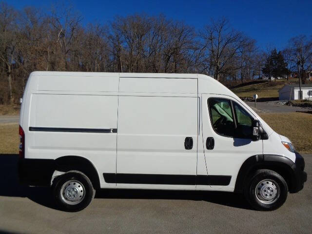 Used 2023 RAM ProMaster 2500 w/ Driver Convenience Group image 7