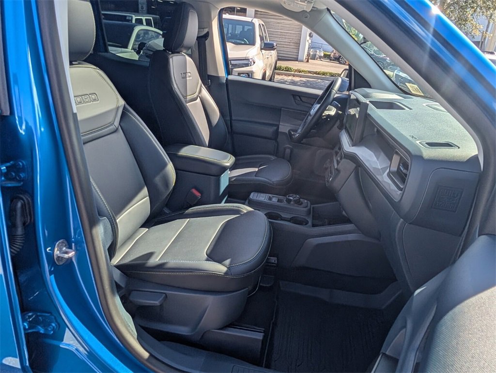 Used 2025 Ford Maverick Lobo image 17