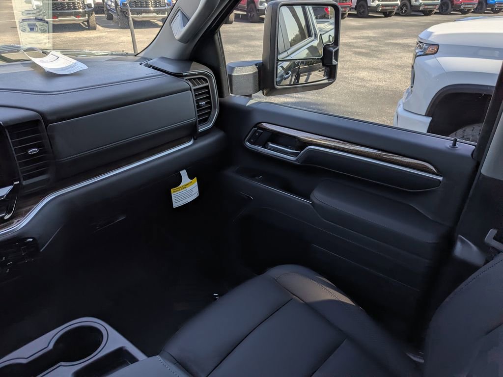 New 2026 Chevrolet Silverado 2500 LT w/ All Star Edition AWD/4WD image 18