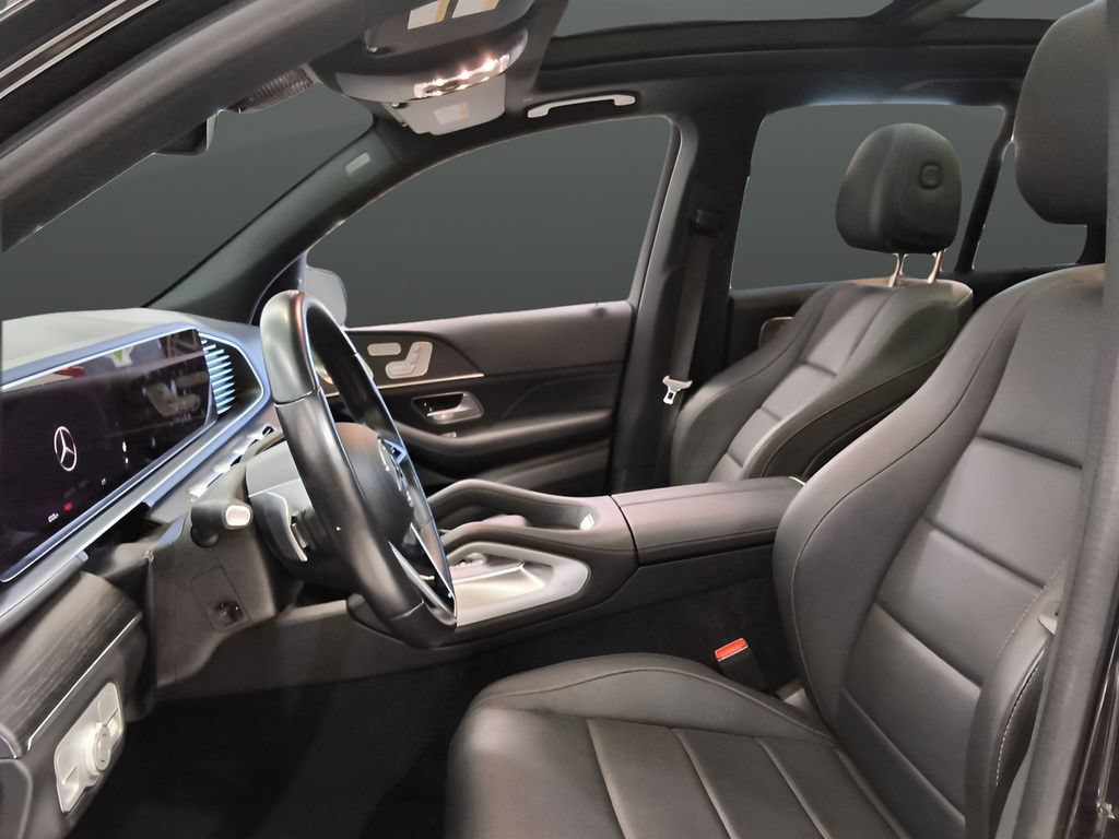 Used 2025 Mercedes-Benz GLE 350 4MATIC w/ AMG Line Exterior image 30