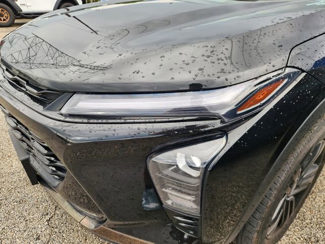 Used 2024 Chevrolet Trax ACTIV w/ Sunroof Package FWD image 6