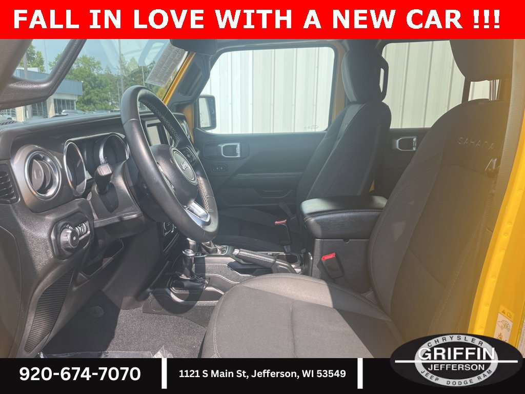 Used 2019 Jeep Wrangler Unlimited Sahara image 8