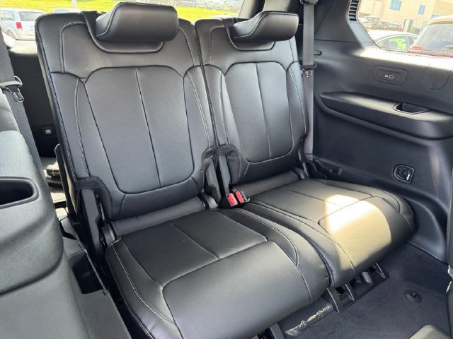 New 2027 Jeep Grand Cherokee L Limited w/ Limited Altitude Package AWD/4WD image 12