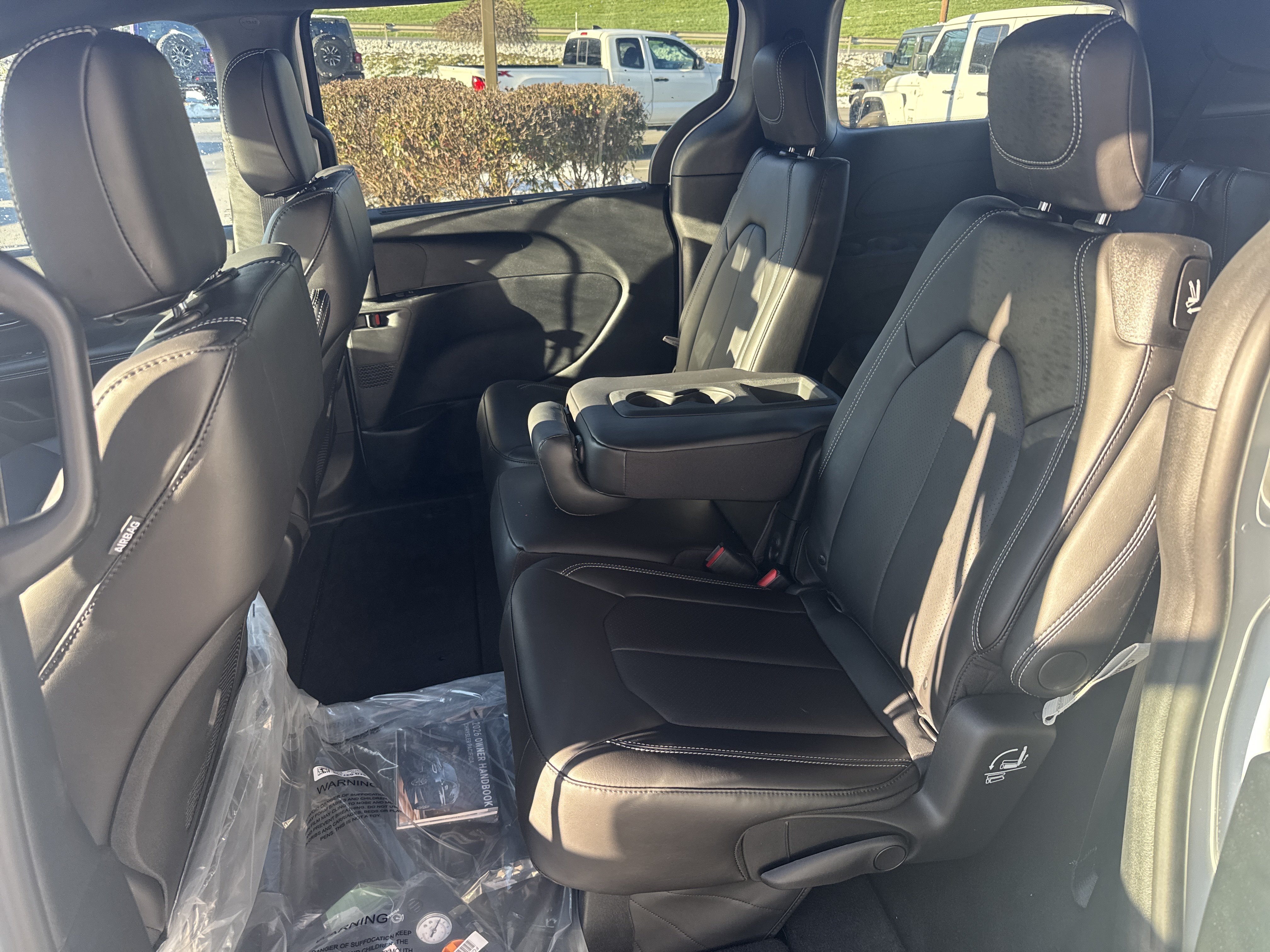 New 2026 Chrysler Pacifica Select FWD image 13