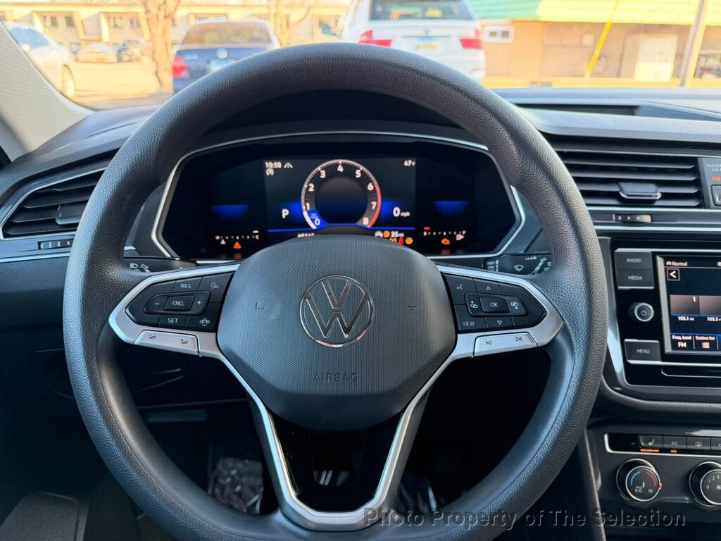 Used 2022 Volkswagen Tiguan S image 22