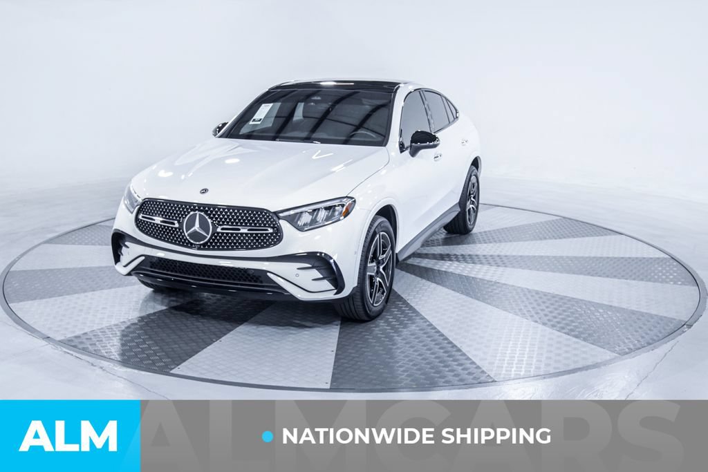 Used 2024 Mercedes-Benz GLC 300 4MATIC w/ AMG Line image 2
