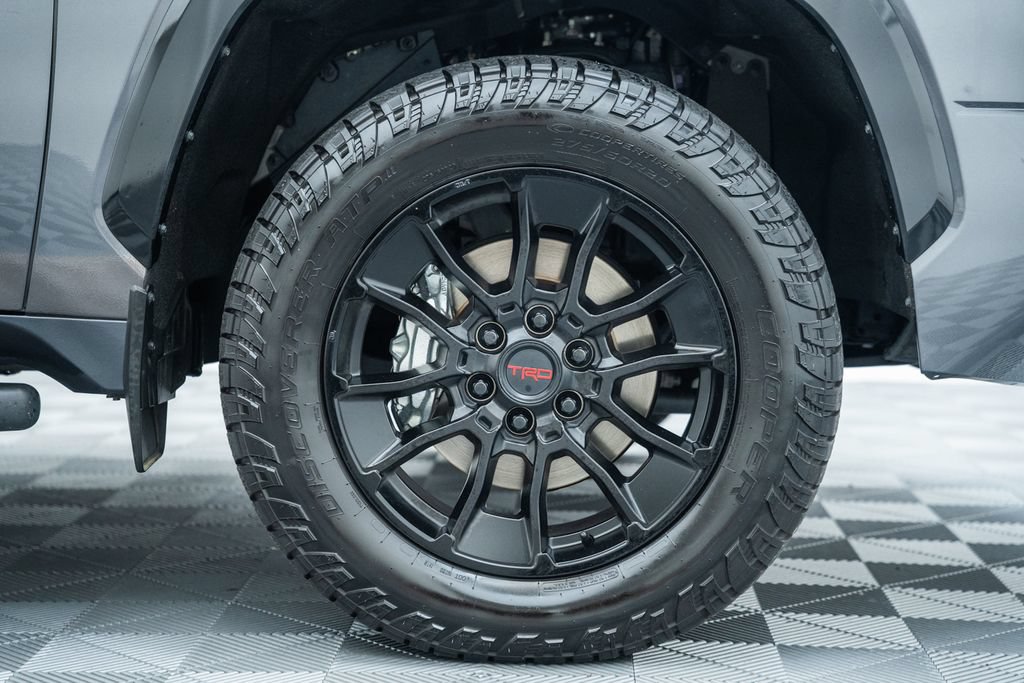 Used 2025 Toyota Tundra Platinum w/ TRD Off-Road Package AWD/4WD image 21