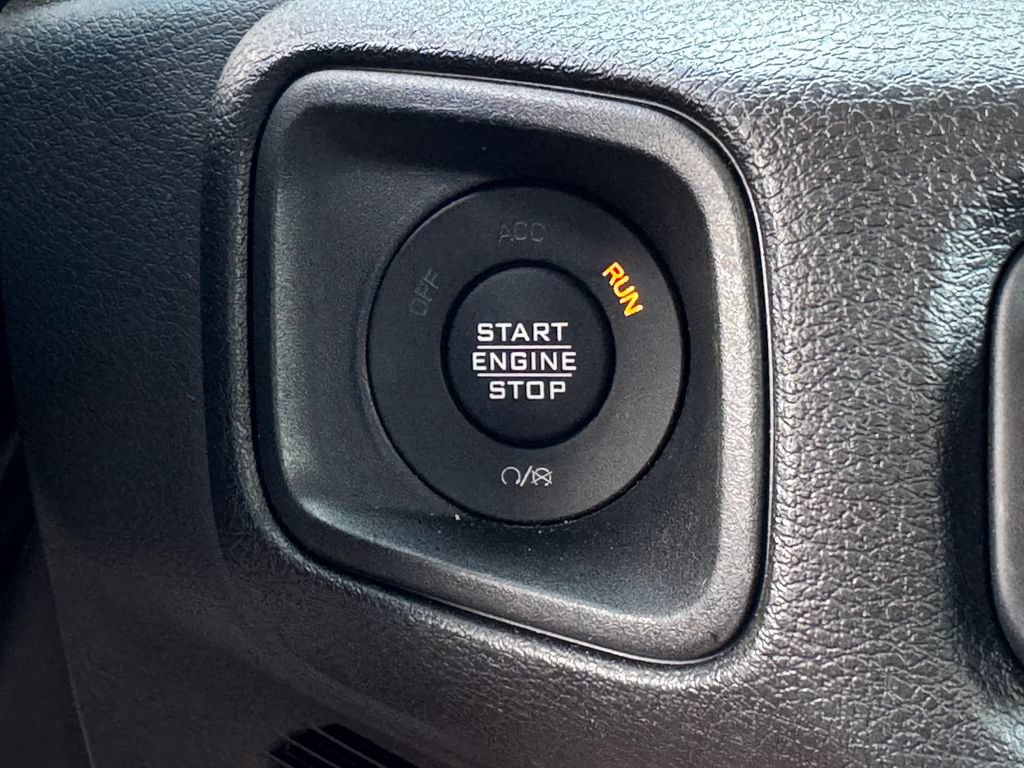 Used 2025 Jeep Wrangler Unlimited Sport AWD/4WD image 25