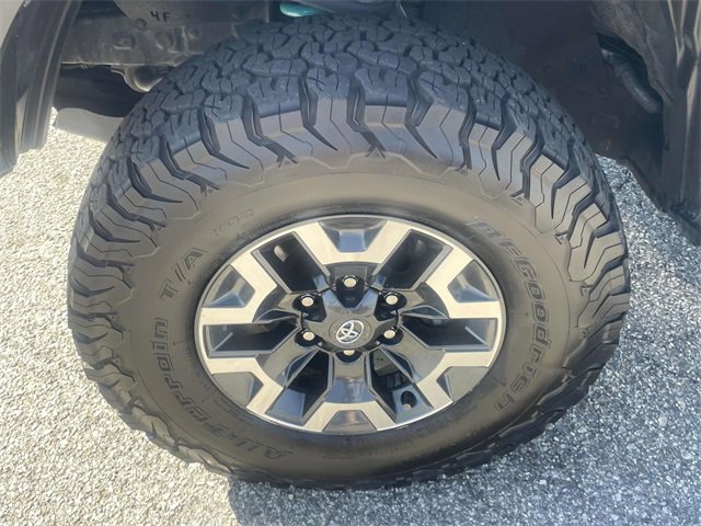 Used 2021 Toyota Tacoma 4x4 Double Cab image 11