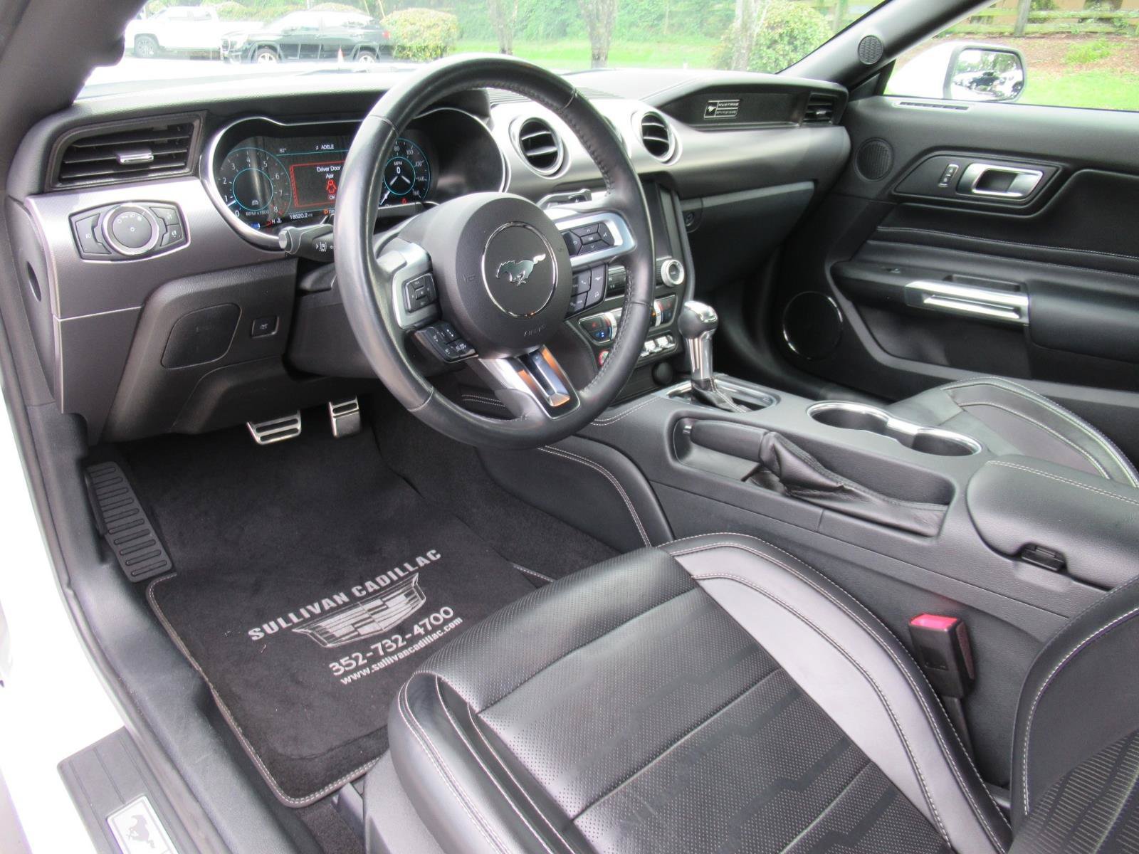 Used 2020 Ford Mustang GT Premium w/ Equipment Group 401A RWD image 16
