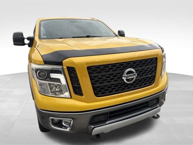 Used 2016 Nissan Titan PRO-4X w/ Pro-4x Convenience Package AWD/4WD image 2