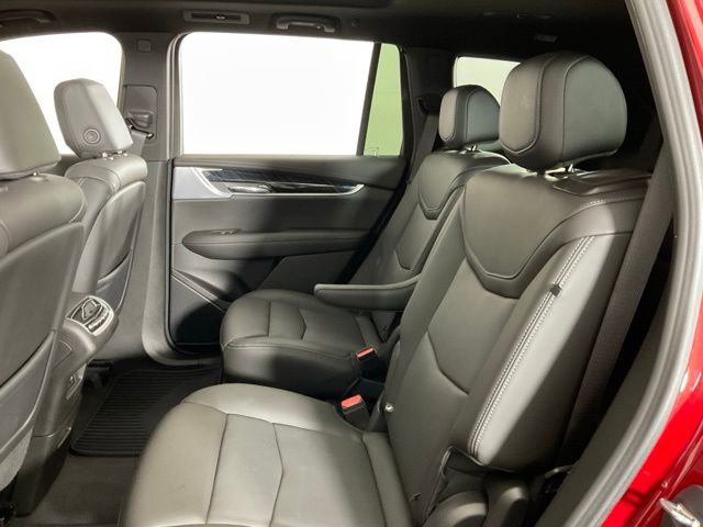 Used 2024 Cadillac XT6 Premium Luxury image 31