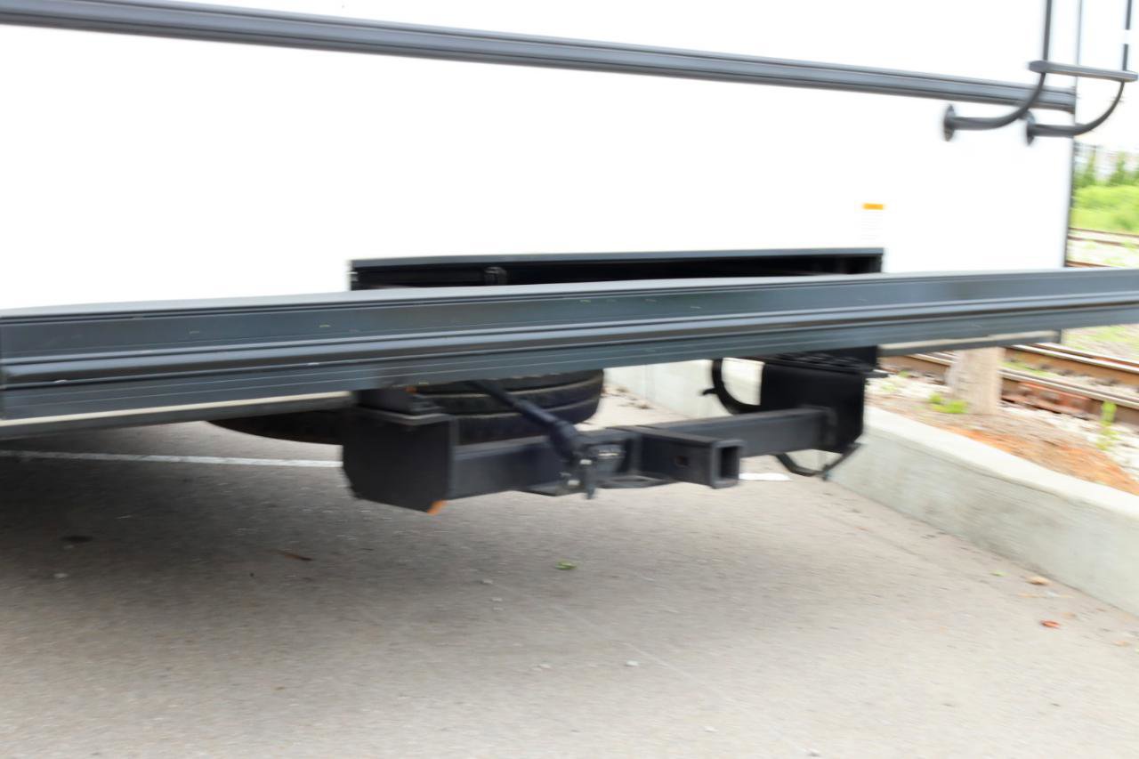 Used 2022 Ford E-450 and Econoline 450 Super Duty w/ Motorhome Prep Package RWD image 51