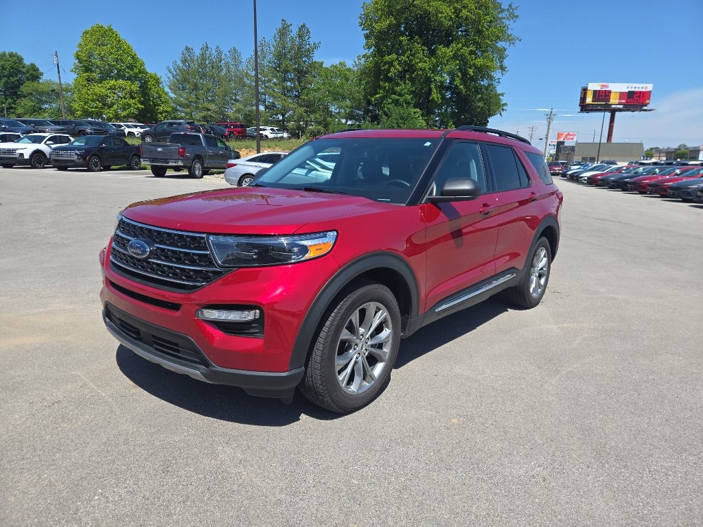 Used 2021 Ford Explorer XLT w/ Equipment Group 202A AWD/4WD image 7