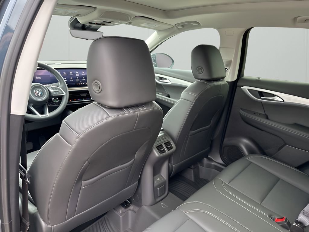 New 2026 Buick Envision Avenir image 18