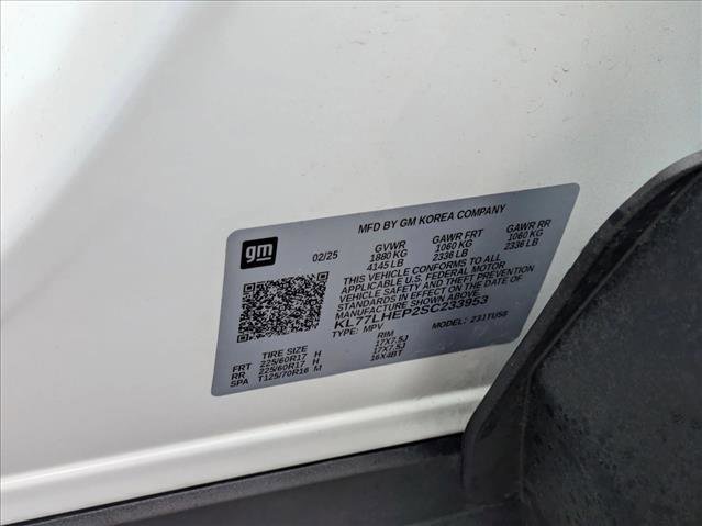 Used 2025 Chevrolet Trax LT image 30
