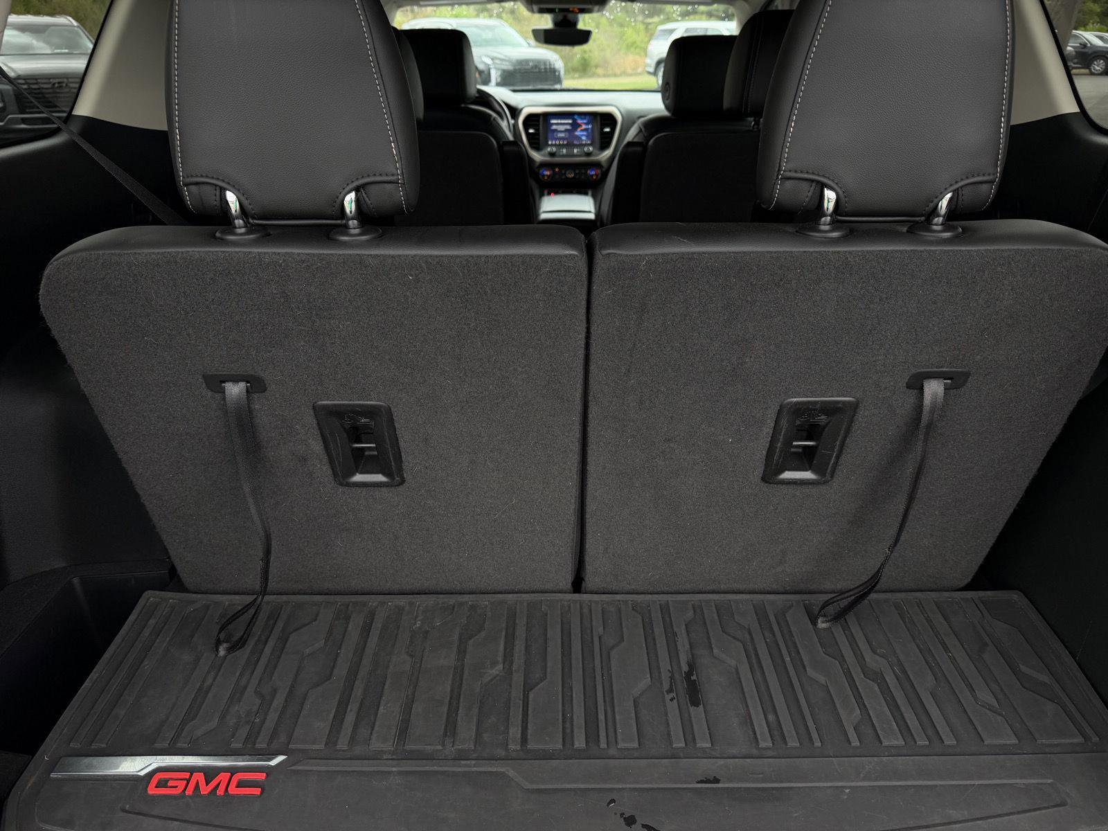 Used 2022 GMC Acadia Denali w/ Denali Technology Package image 31