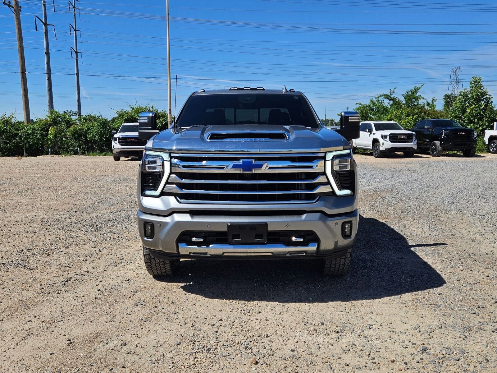 Used 2024 Chevrolet Silverado 3500 High Country w/ High Country Premium Package AWD/4WD image 9