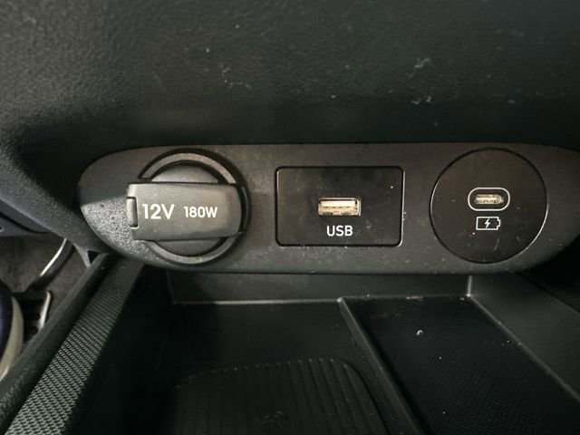 Used 2025 Hyundai Elantra SEL image 37