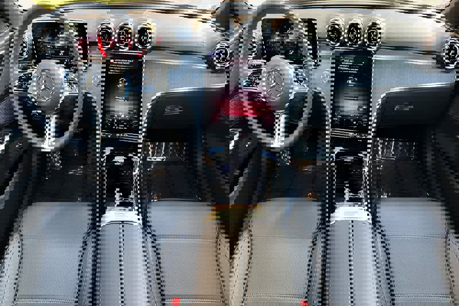 New 2025 Mercedes-Benz C 300 Sedan image 12