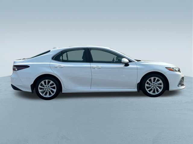 Used 2021 Toyota Camry LE FWD image 9