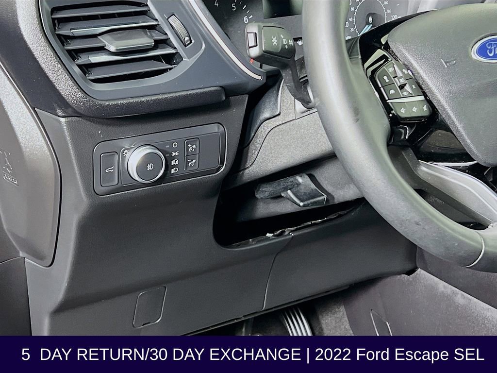 Used 2022 Ford Escape SEL image 12