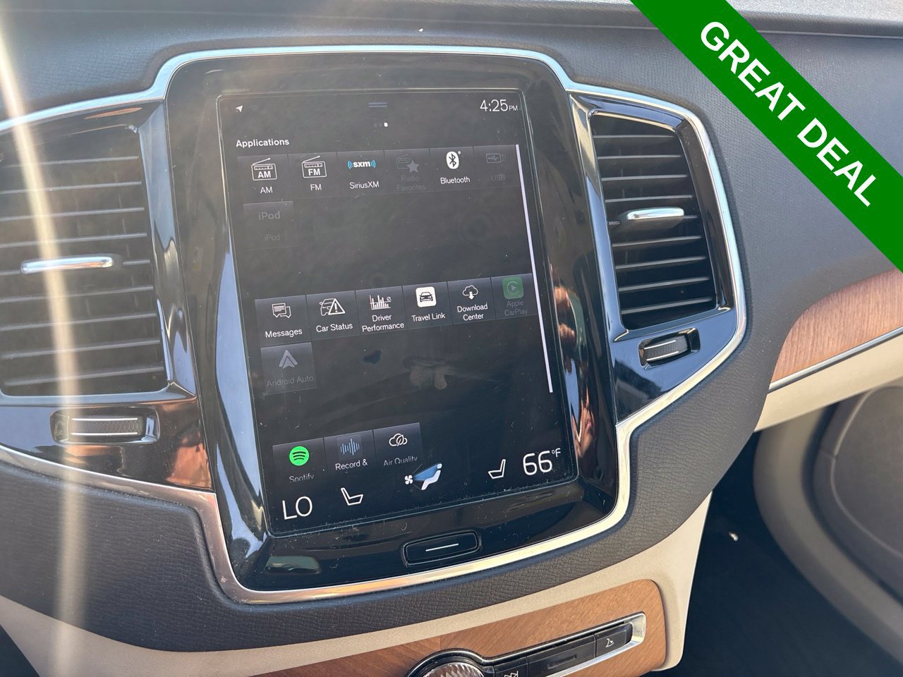 Used 2021 Volvo XC90 T6 Momentum w/ Advanced Package AWD/4WD image 23