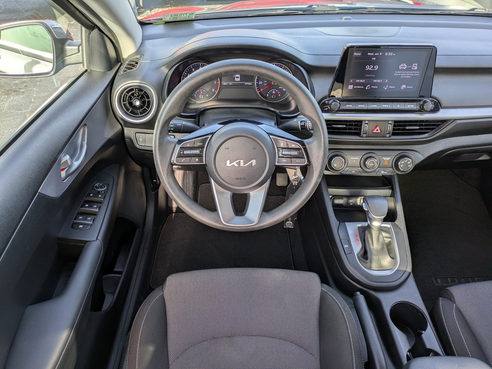 Certified 2024 Kia Forte LXS FWD image 12