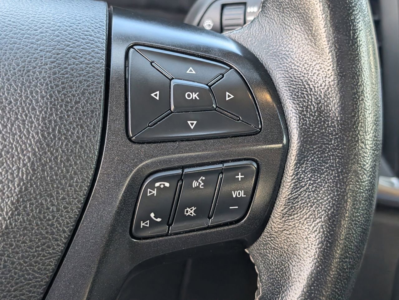 Used 2021 Ford Ranger Lariat w/ Tremor Off-Road Package image 21