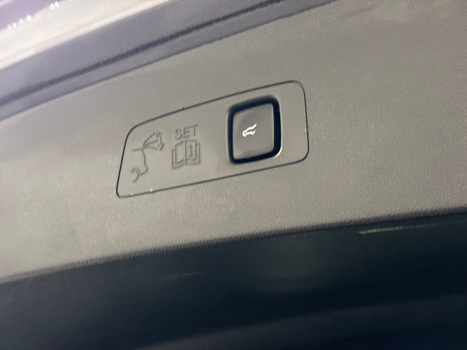 Used 2022 Lincoln Corsair AWD w/ Premium Package image 9