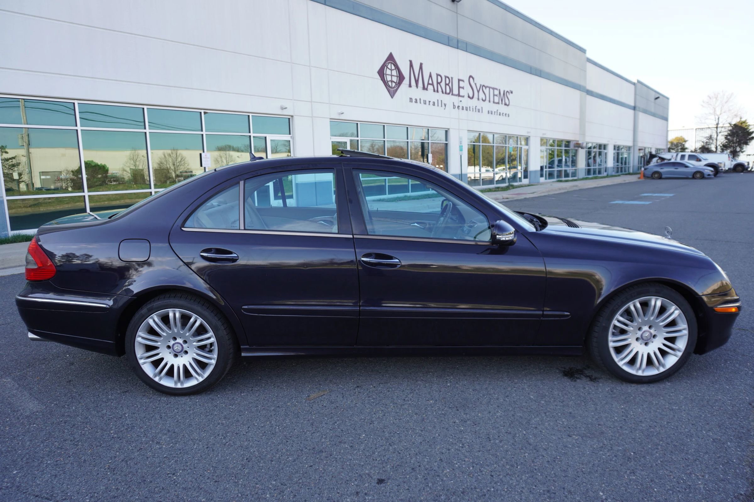 Used 2008 Mercedes-Benz E 350 E 350 4MATIC Sedan 4D image 8