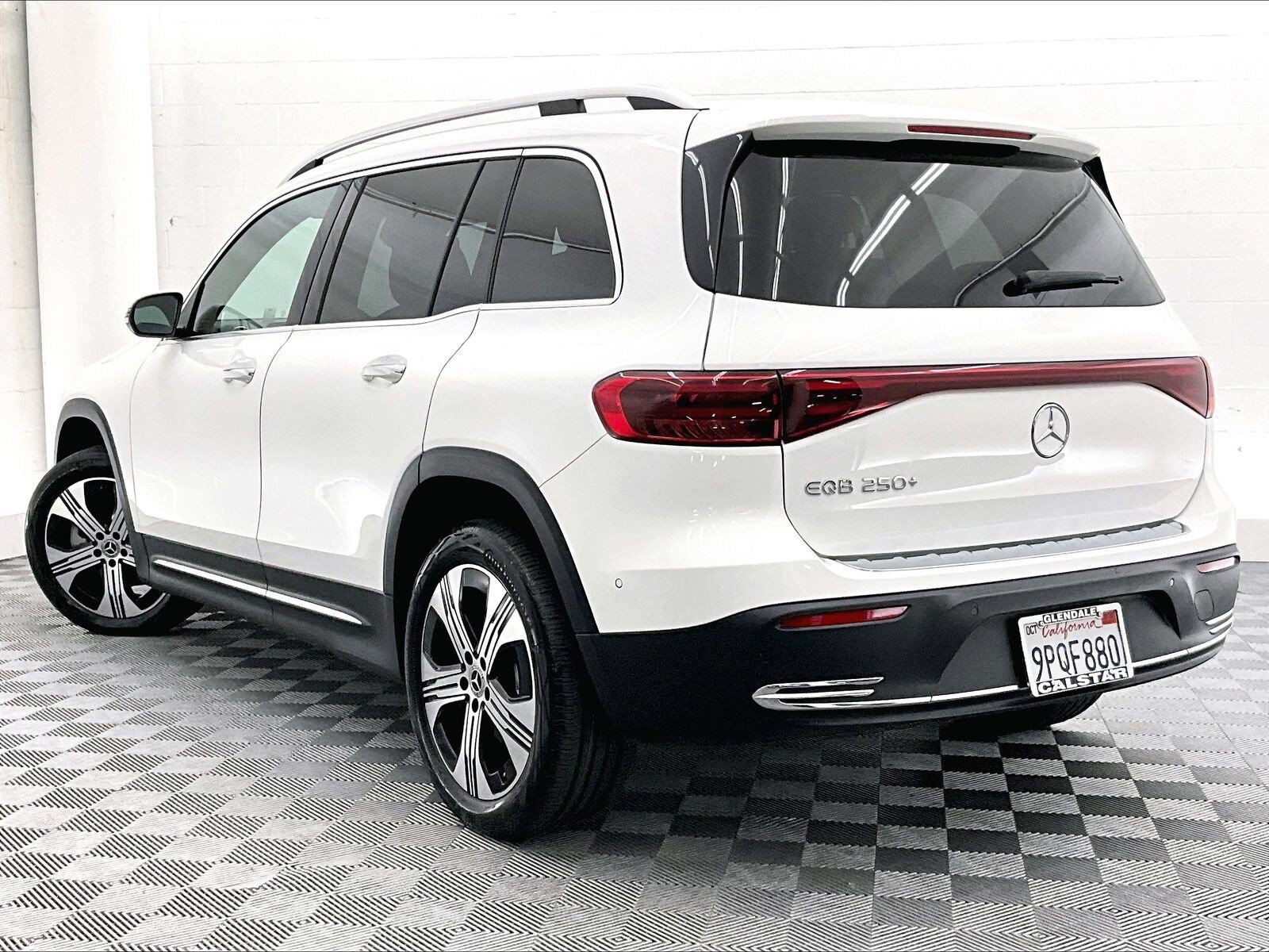 Certified 2024 Mercedes-Benz EQB 250+ image 10
