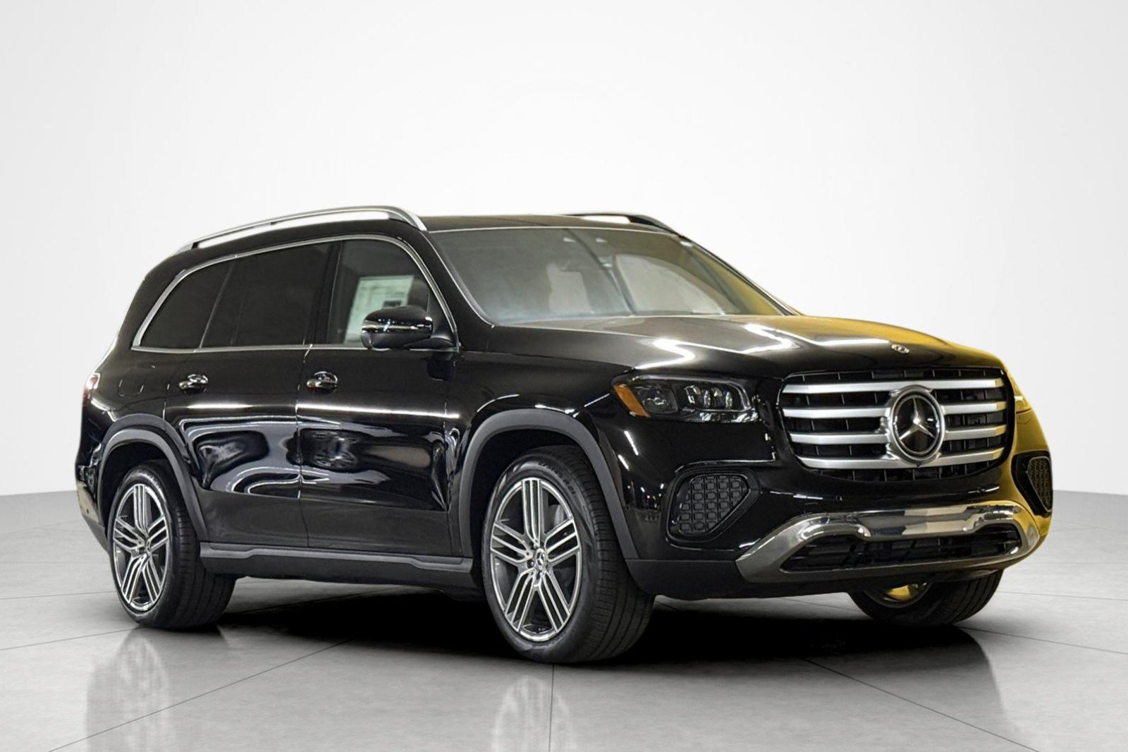 New 2026 Mercedes-Benz GLS 450 4MATIC image 7