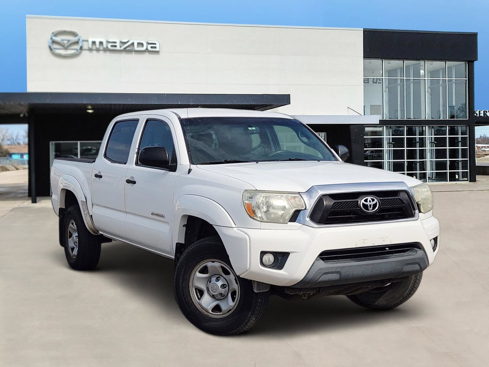 Used 2013 Toyota Tacoma PreRunner RWD image 1