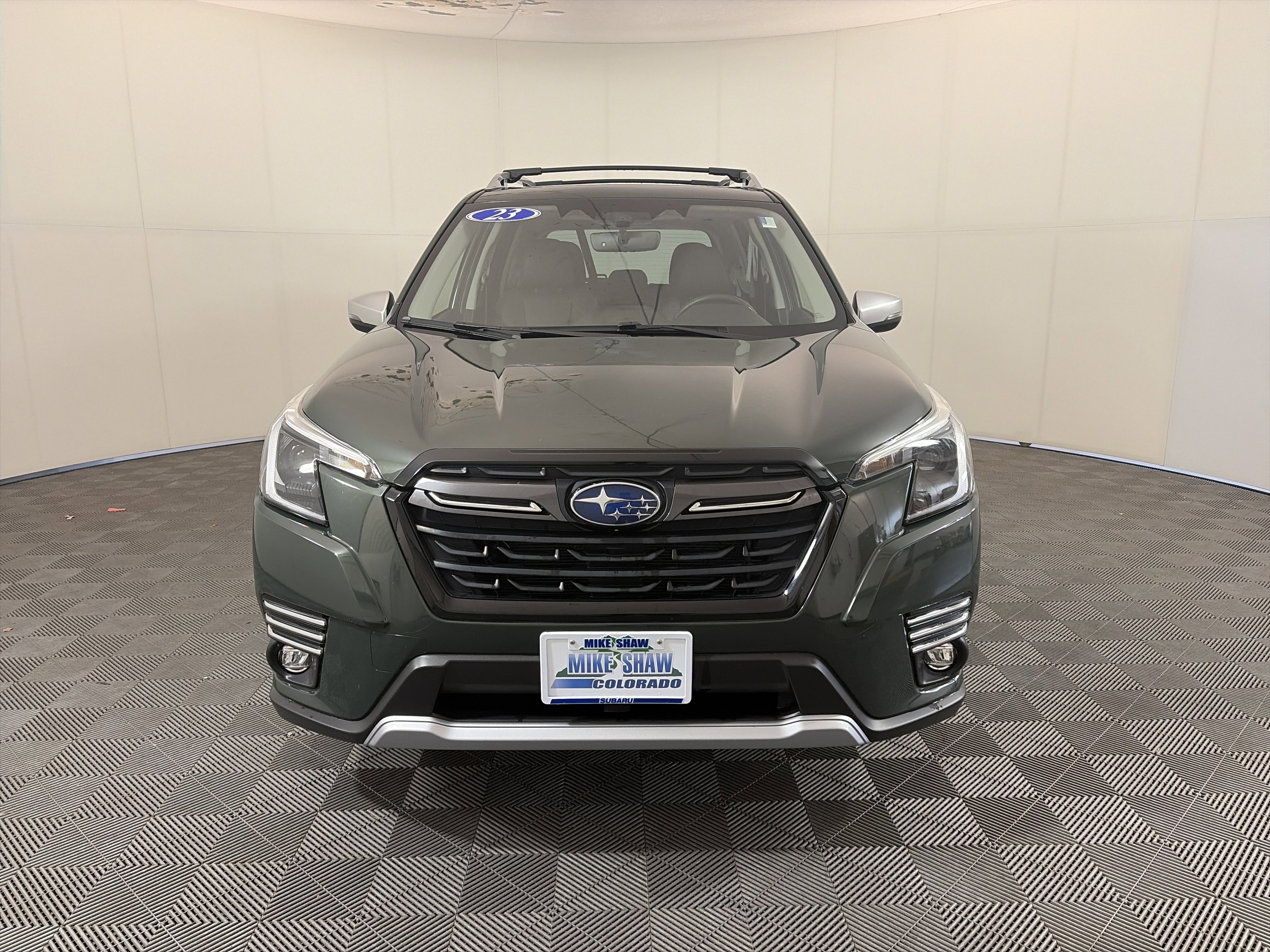 Used 2023 Subaru Forester Touring image 2