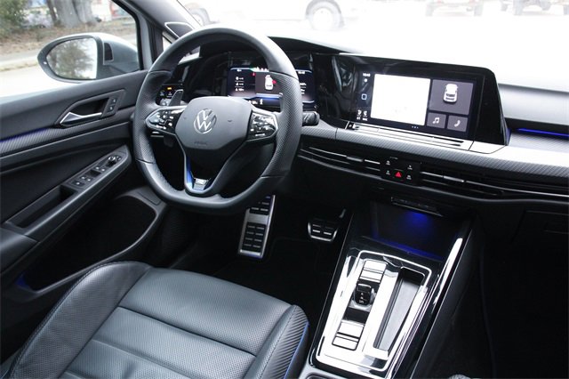 Used 2024 Volkswagen Golf R image 31