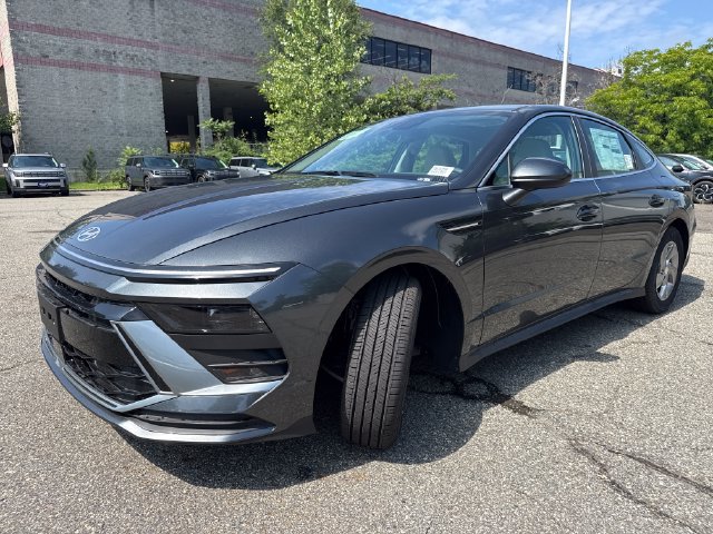 New 2026 Hyundai Sonata SE FWD image 3