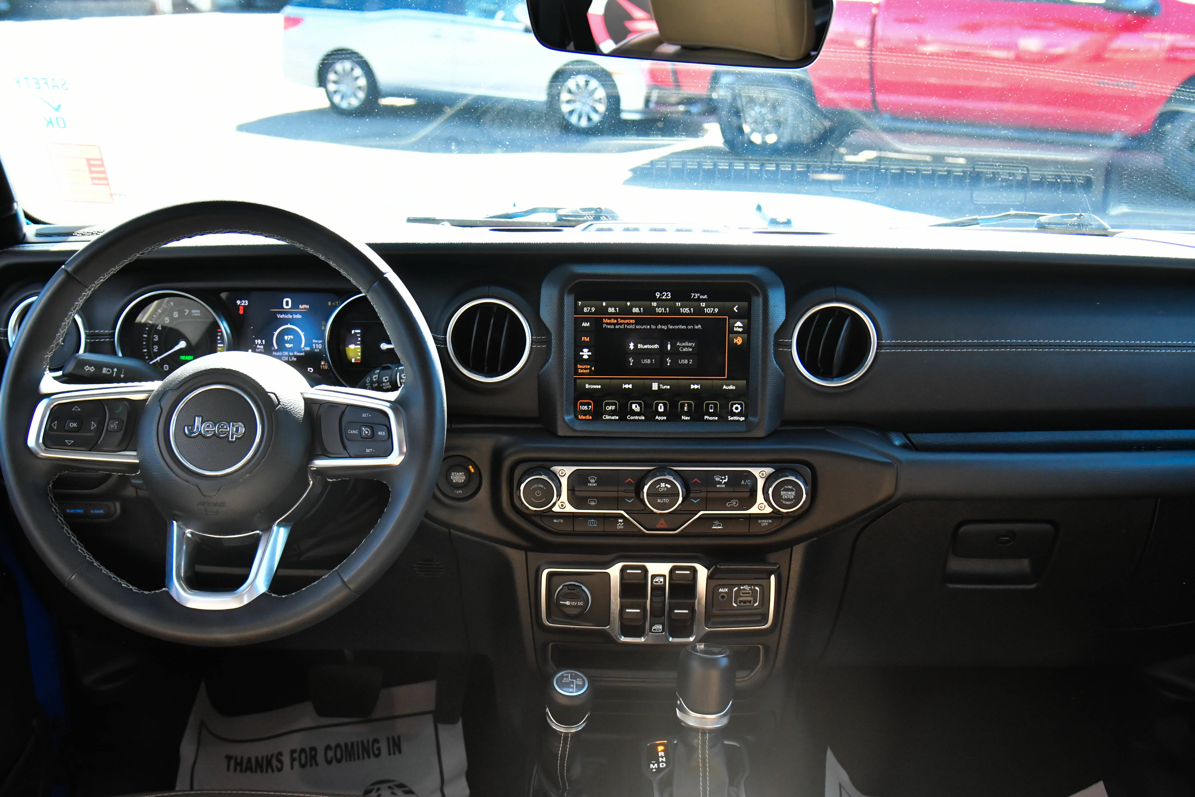Used 2023 Jeep Wrangler Unlimited Sahara AWD/4WD image 40