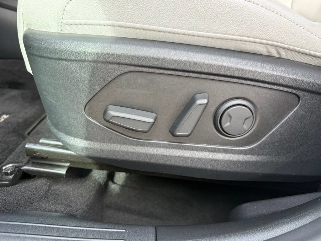Certified 2025 Hyundai Santa Cruz SEL AWD/4WD image 32
