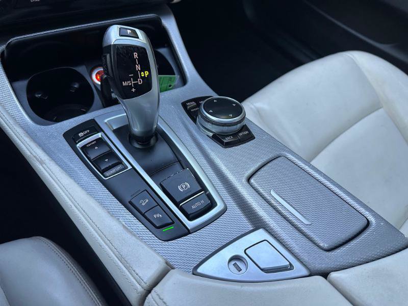 Used 2014 BMW 528i xDrive Sedan AWD/4WD image 32