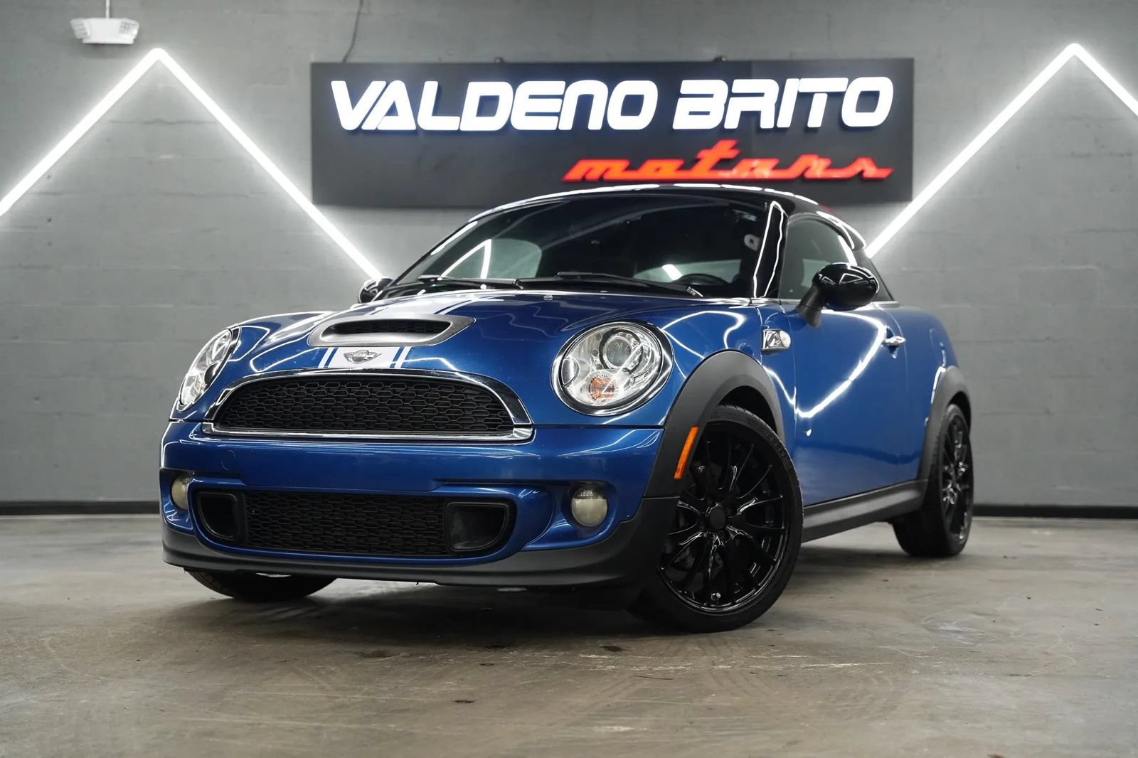 Used 2012 MINI Cooper Coupe S FWD image 2