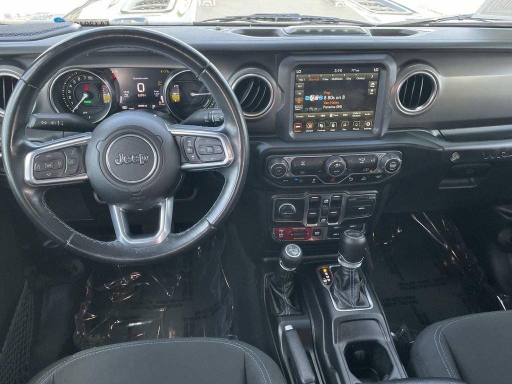 Used 2022 Jeep Wrangler Unlimited Rubicon 4xe w/ Safety Group AWD/4WD image 19