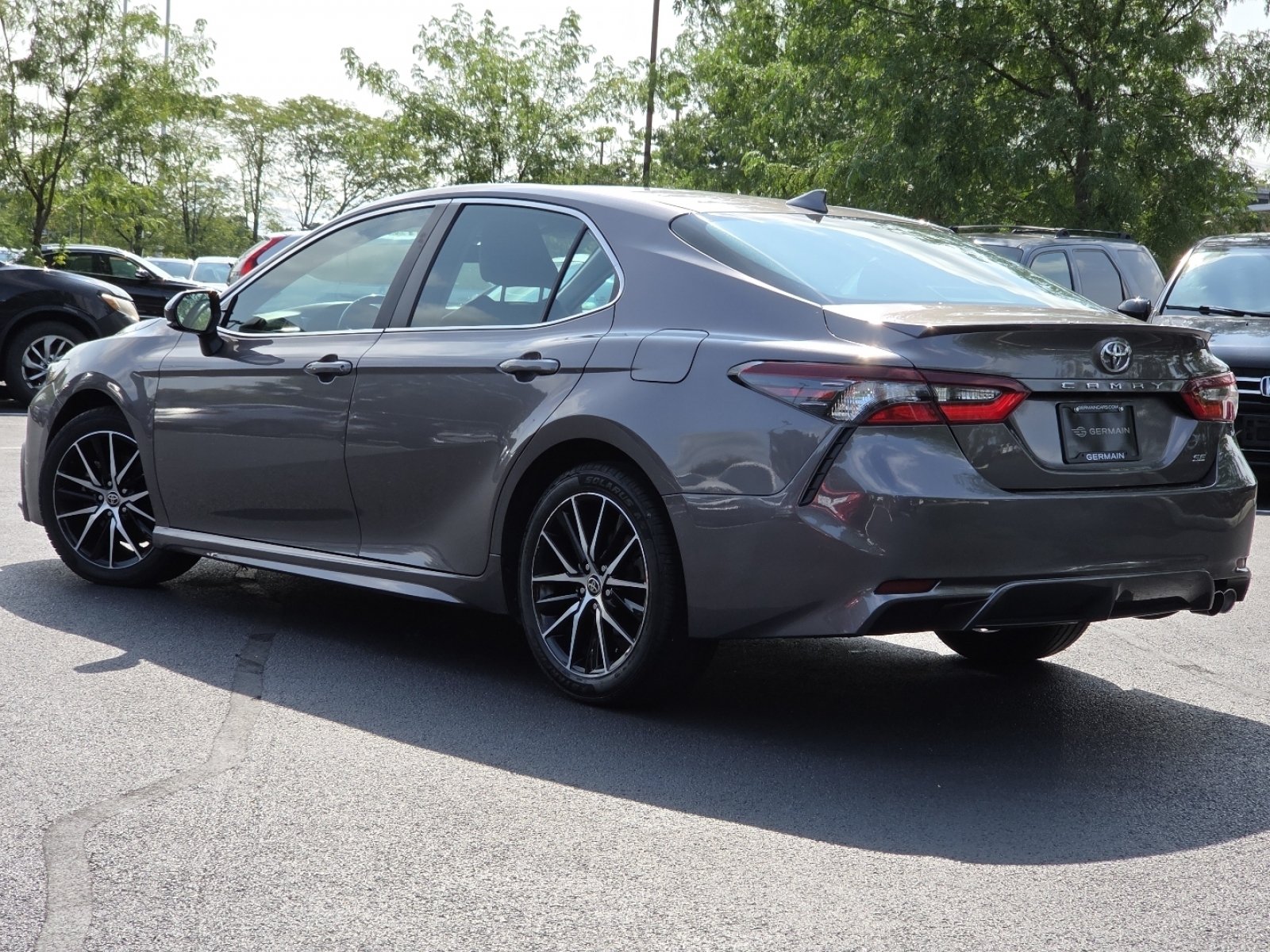 Used 2023 Toyota Camry SE FWD image 19