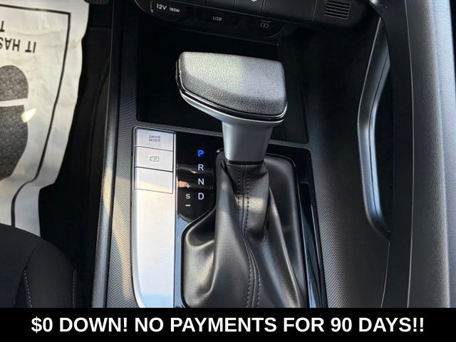 Used 2024 Hyundai Elantra SEL FWD image 24