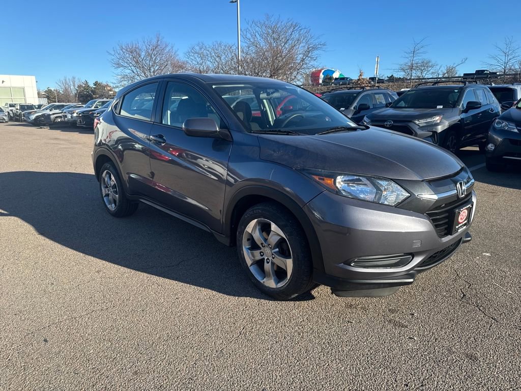 Used 2017 Honda HR-V LX image 8