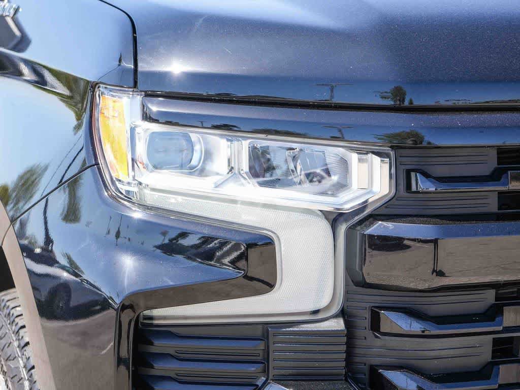 Used 2023 Chevrolet Silverado 1500 RST w/ LPO, Liner Protection Package AWD/4WD image 4