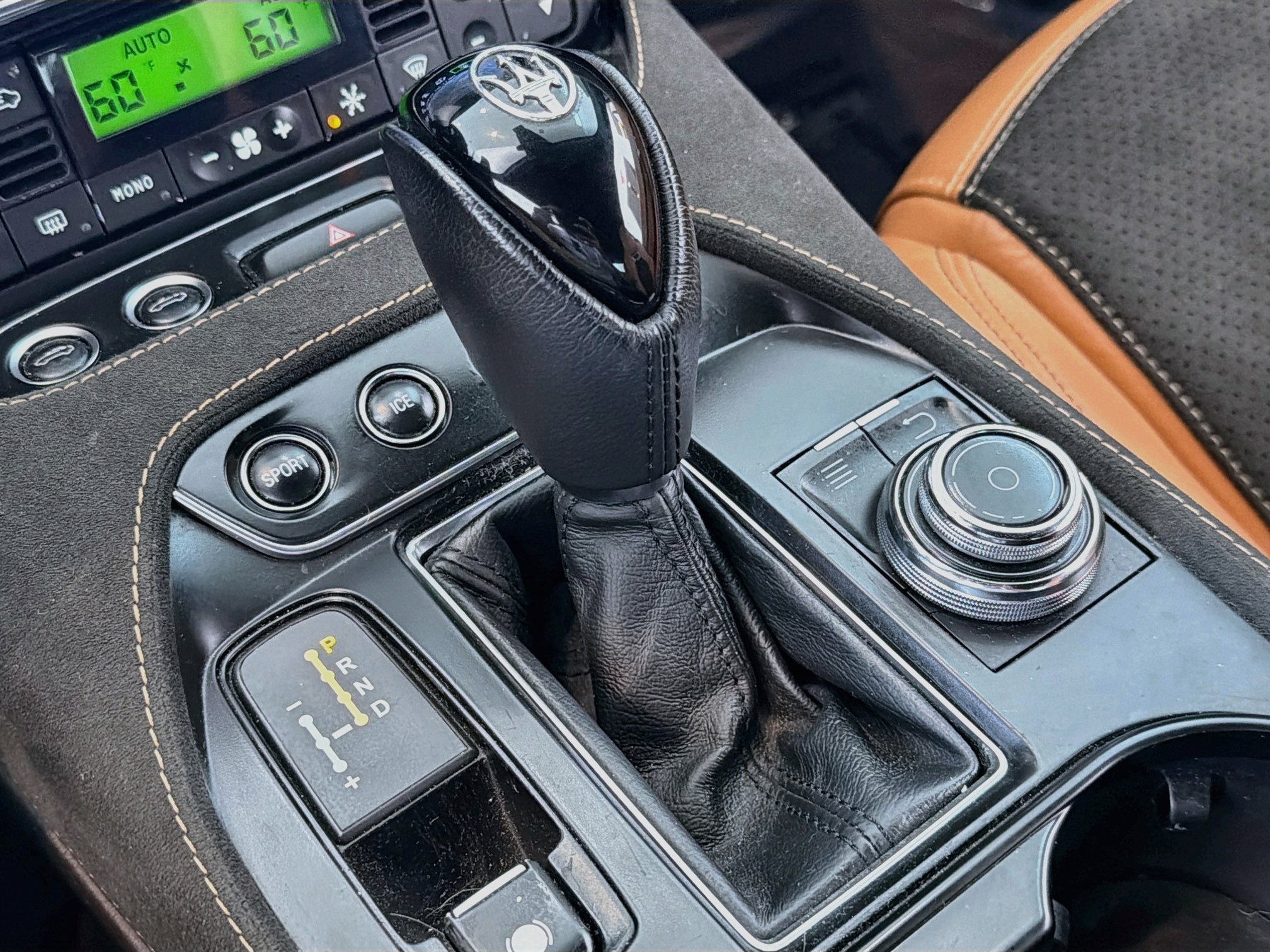 Used 2018 Maserati GranTurismo Sport RWD image 27