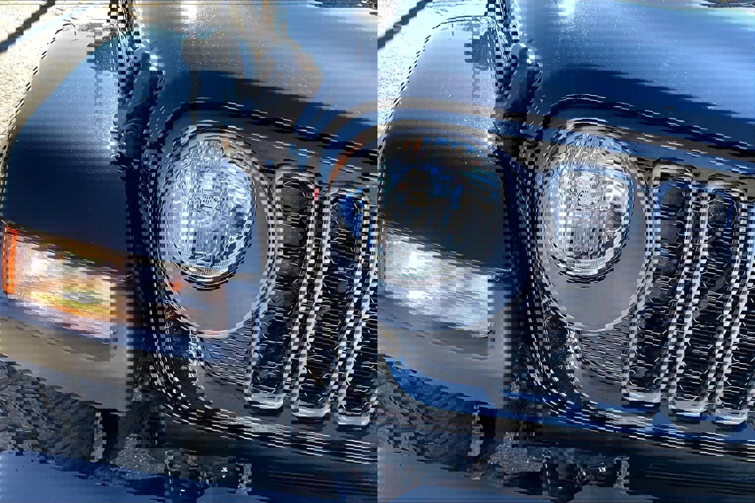 Used 2025 Jeep Gladiator Sport image 32