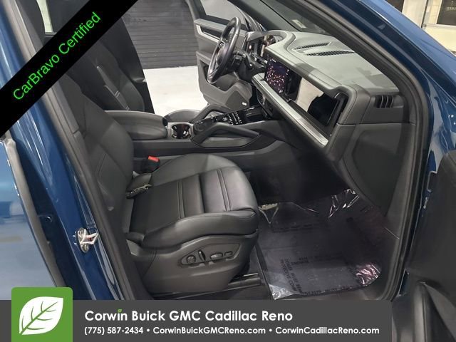 Used 2024 Porsche Cayenne S AWD/4WD image 34